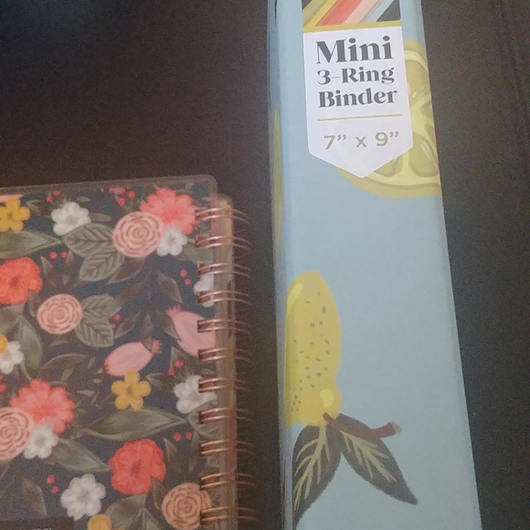 Monthly Planner and Mini Binder New - Picture 7 of 8